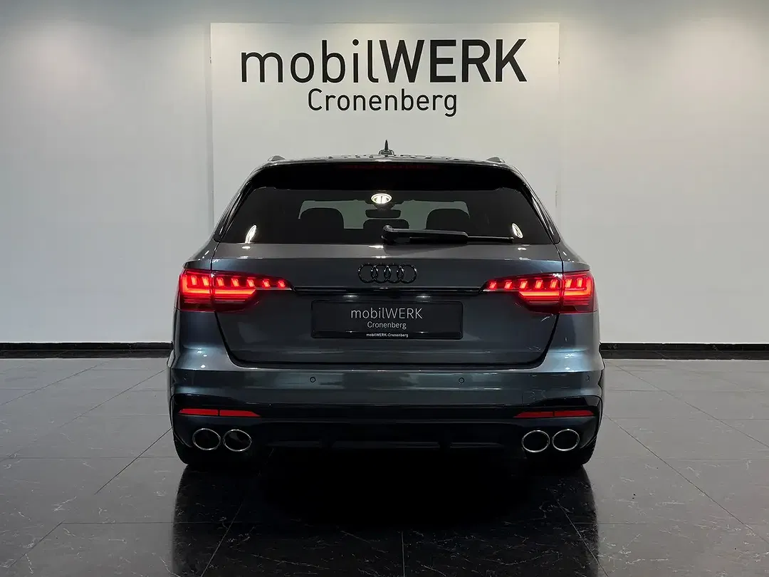 Audi S4 - Thumbnail 6