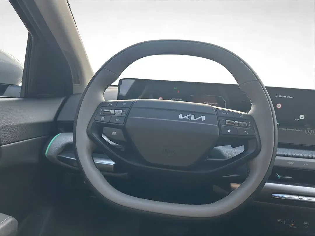 Kia EV4 - Thumbnail 11