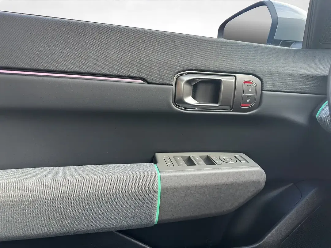 Kia EV4 - Thumbnail 13
