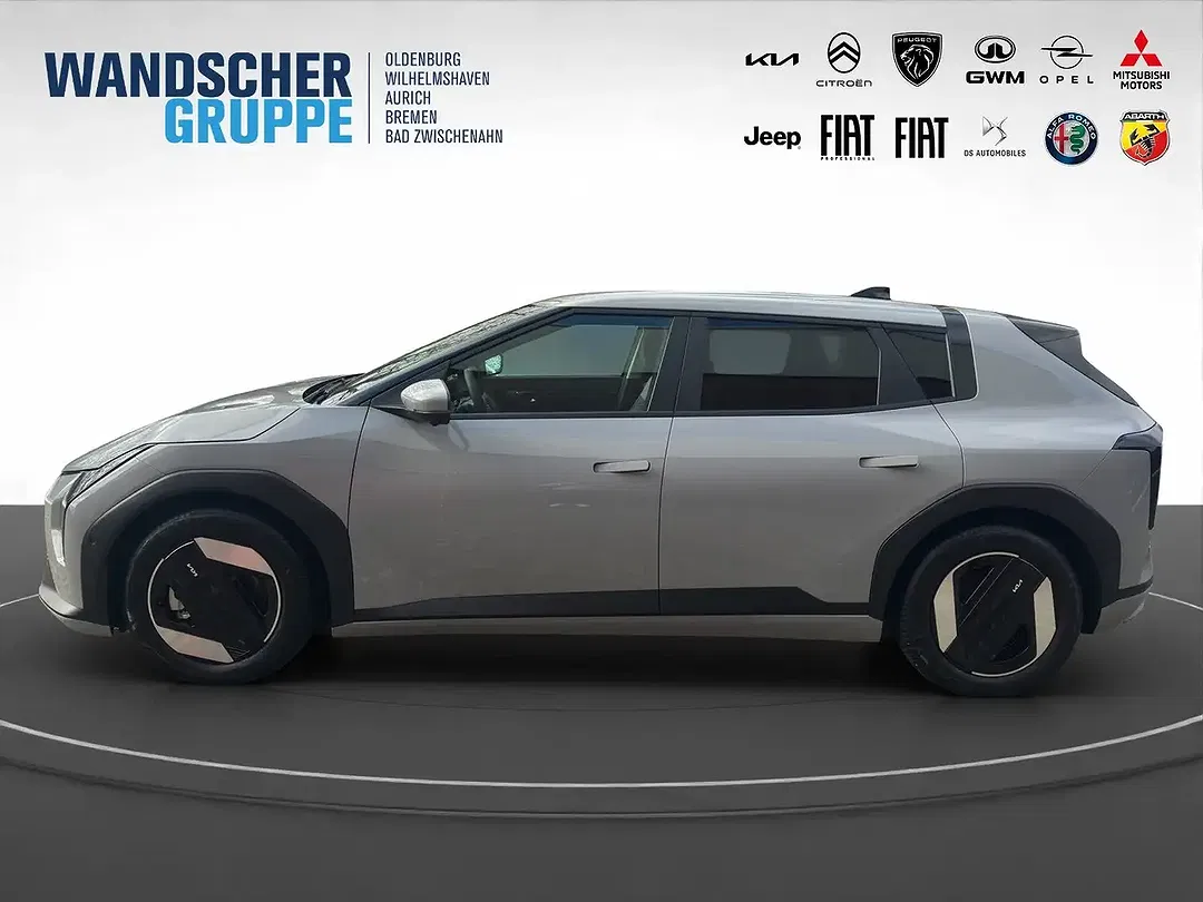 Kia EV4 - Thumbnail 3