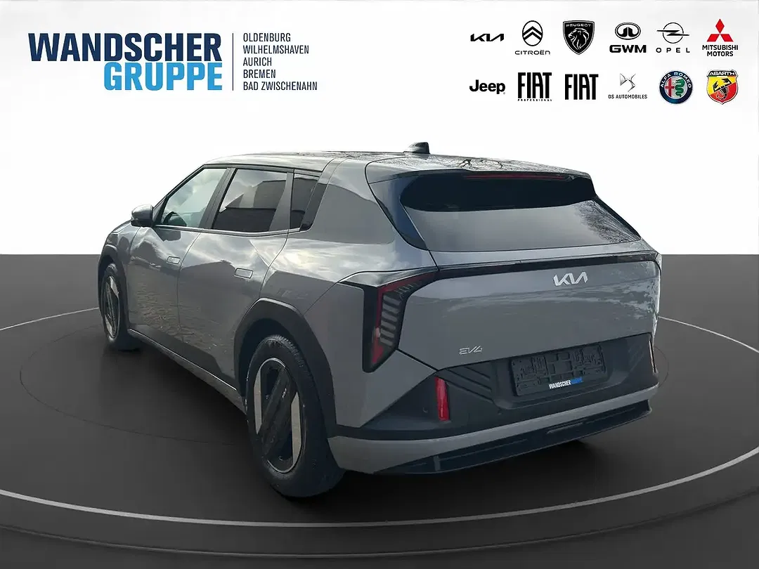 Kia EV4 - Thumbnail 4