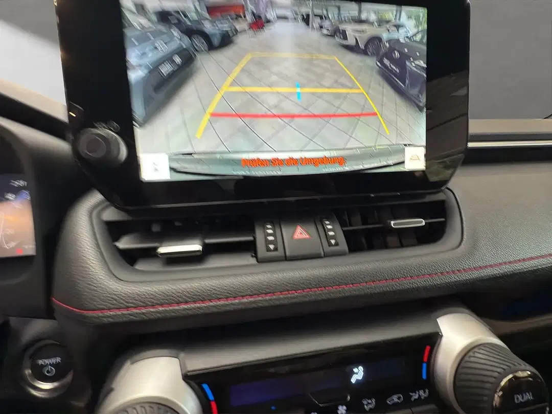 Toyota RAV 4 - Thumbnail 13