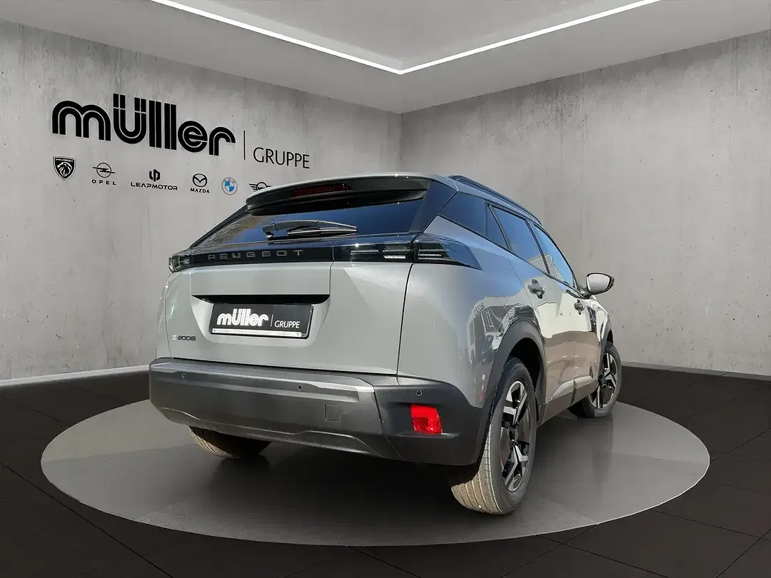 Peugeot 2008 - Thumbnail 2
