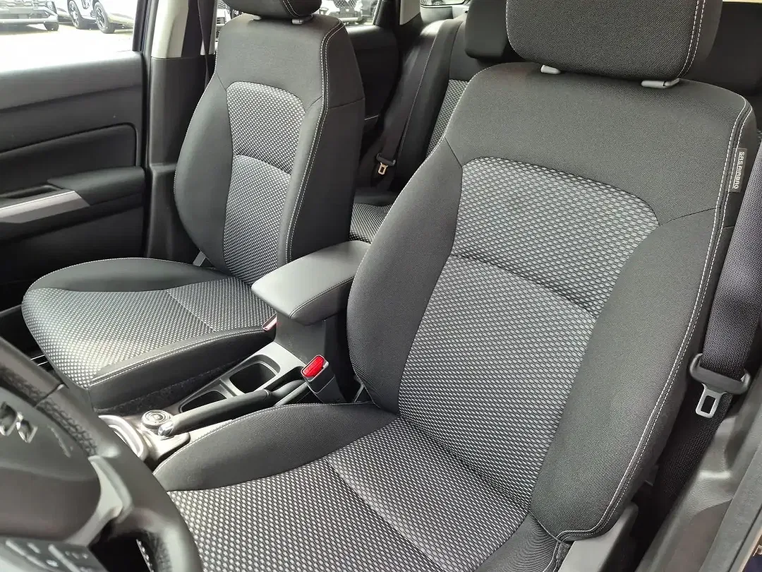 Suzuki Vitara - Thumbnail 13