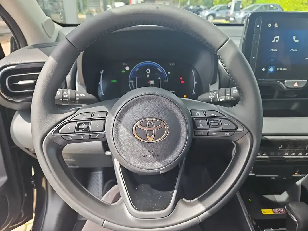 Toyota Yaris - Thumbnail 14