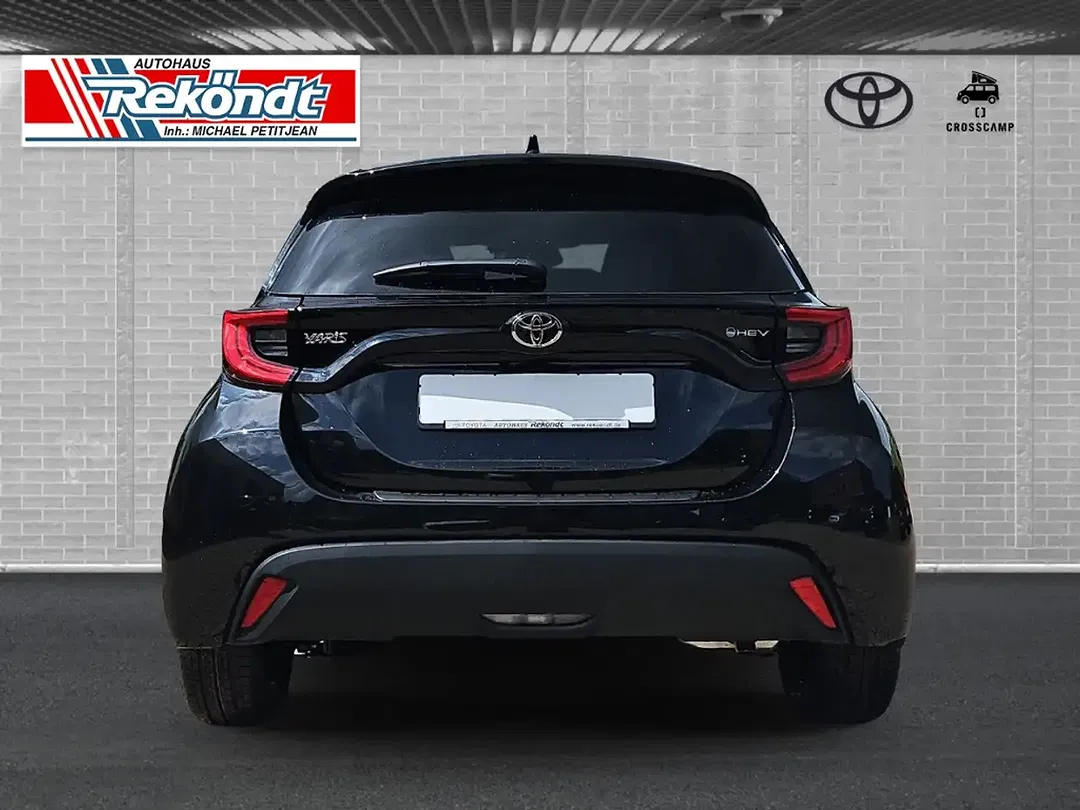 Toyota Yaris - Thumbnail 5