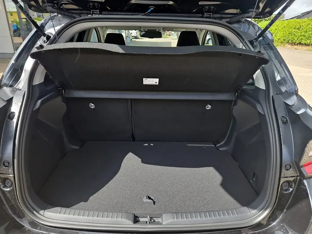 Toyota Yaris - Thumbnail 7