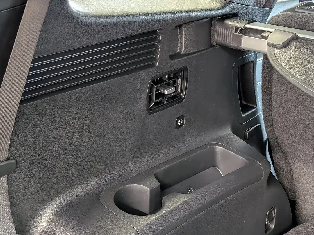 Kia Sorento - Thumbnail 15