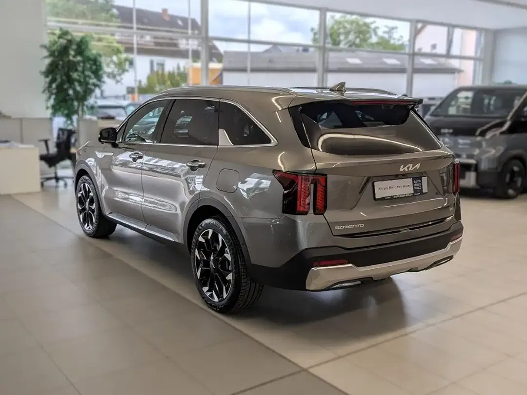 Kia Sorento - Thumbnail 2