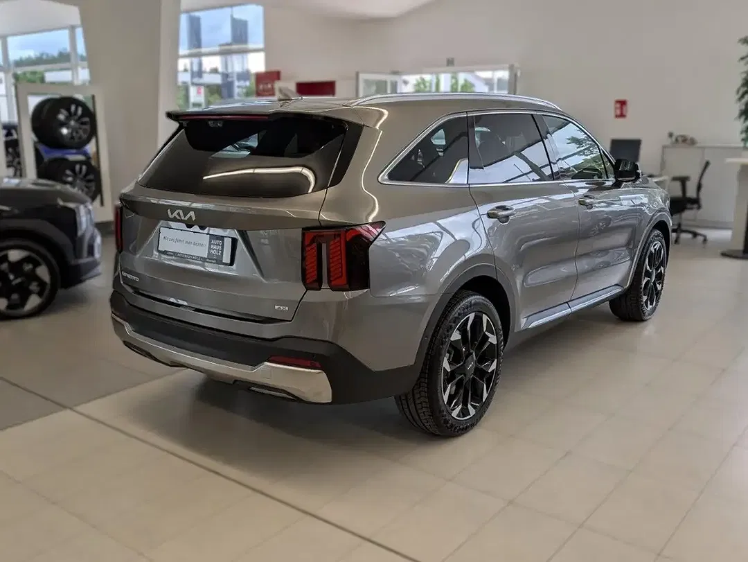 Kia Sorento - Thumbnail 4