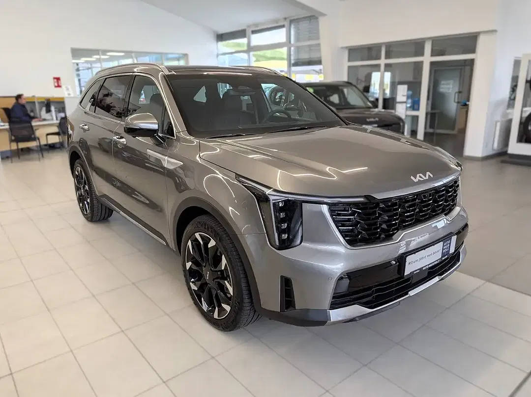 Kia Sorento - Thumbnail 5