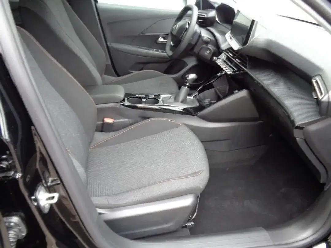 Peugeot 208 - Thumbnail 7