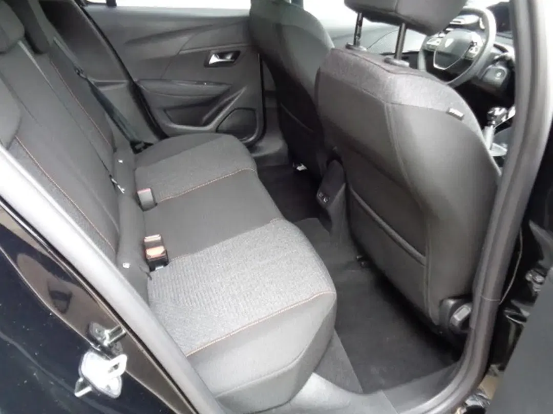 Peugeot 208 - Thumbnail 8