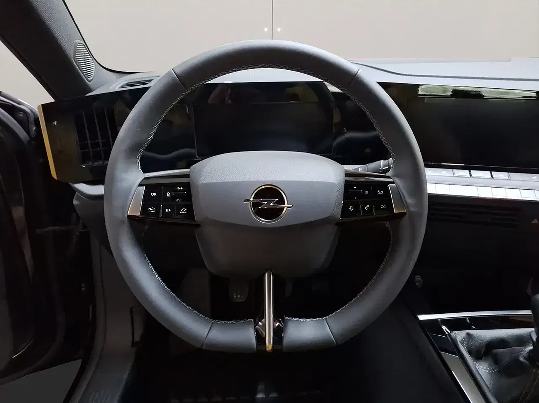 Opel Astra - Thumbnail 9