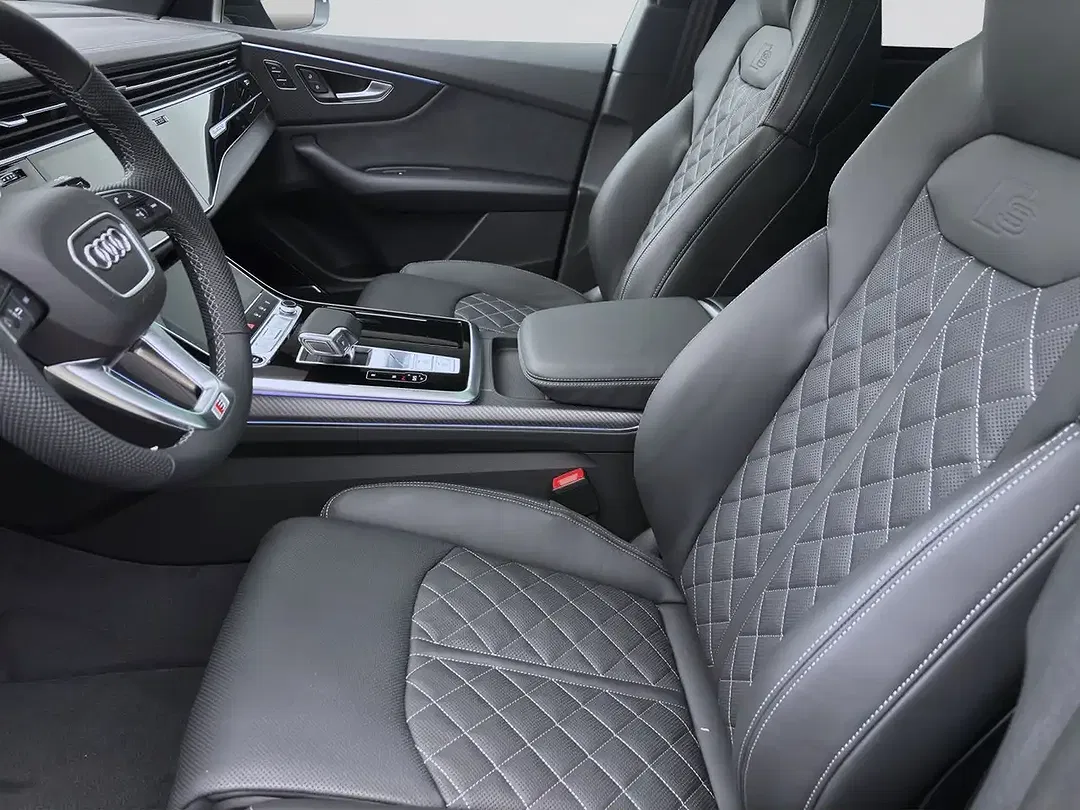 Audi Q8 - Thumbnail 10