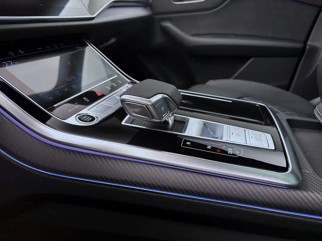 Audi Q8 - Thumbnail 15