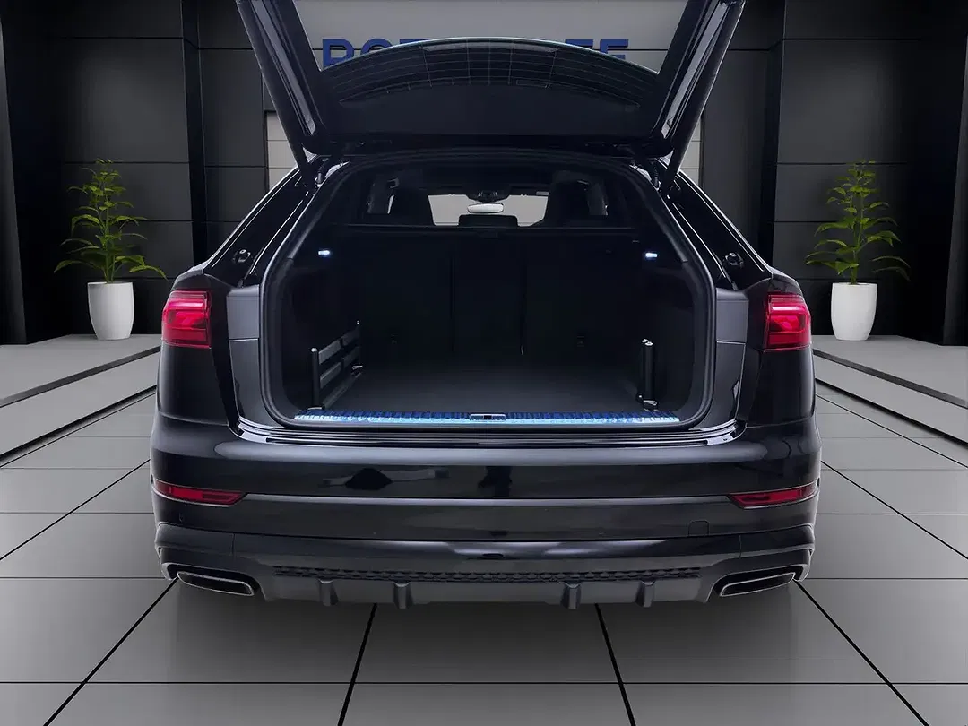 Audi Q8 - Thumbnail 5