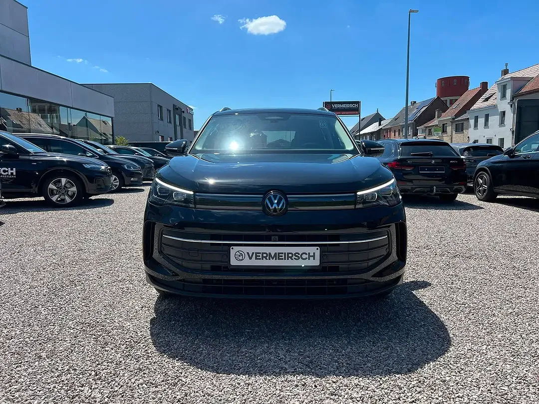 Volkswagen Tiguan - Thumbnail 2