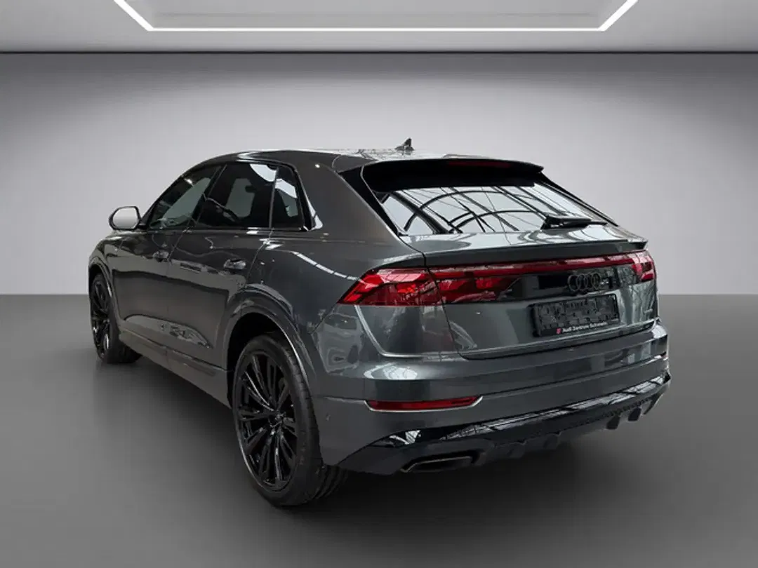 Audi Q8 - Thumbnail 4