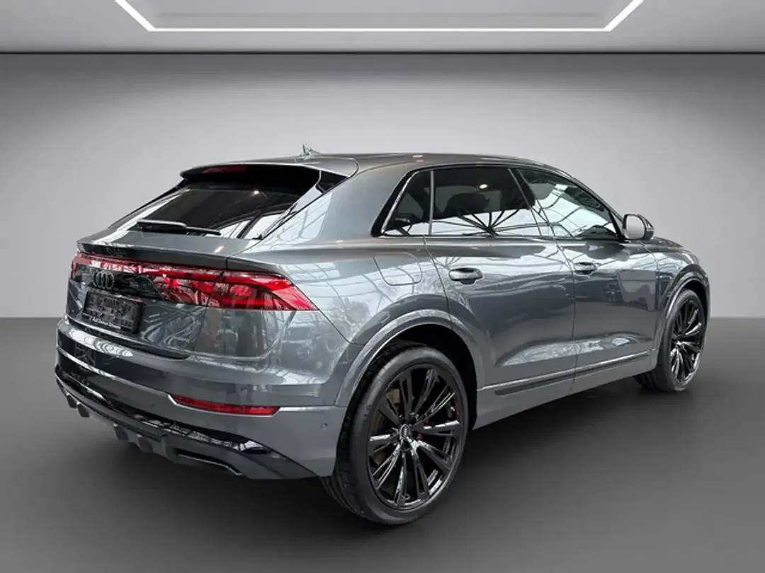 Audi Q8 - Thumbnail 6