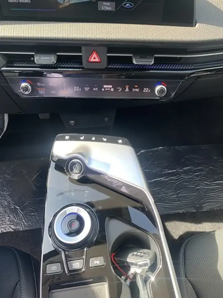 Kia EV6 - Thumbnail 11