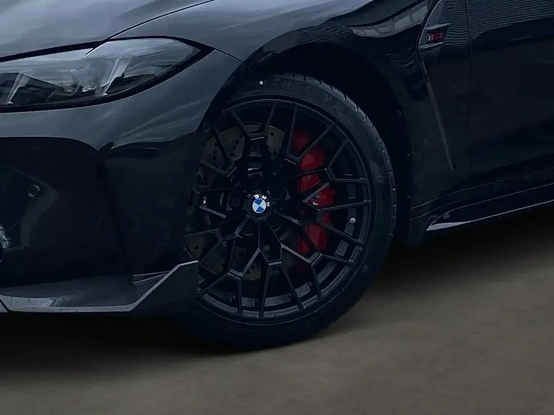 BMW M3 - Thumbnail 6