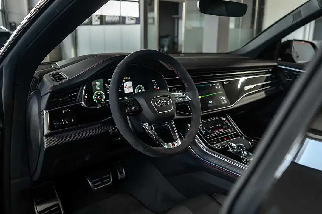 Audi Q8 - Thumbnail 14