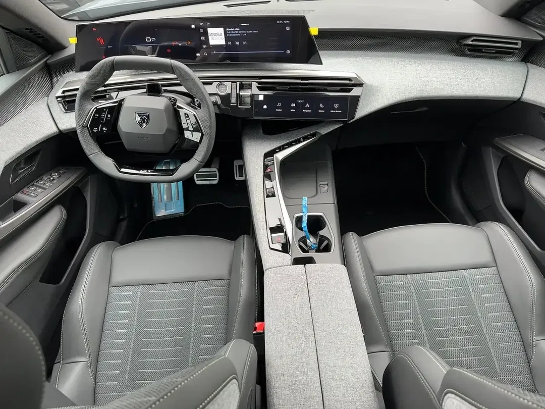 Peugeot 3008 - Thumbnail 10