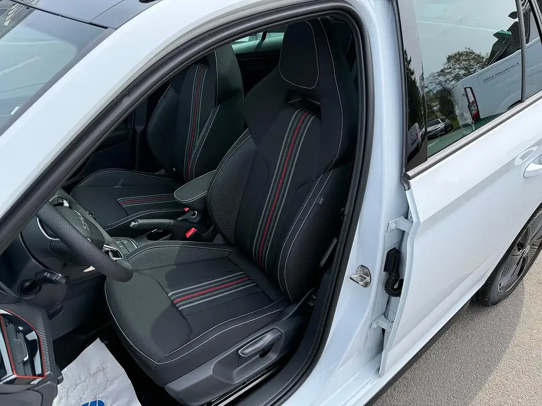 Skoda Kamiq - Thumbnail 11