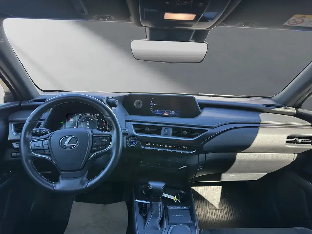 Lexus UX 250h - Thumbnail 13