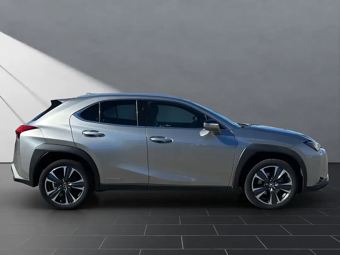 Lexus UX 250h - Thumbnail 6