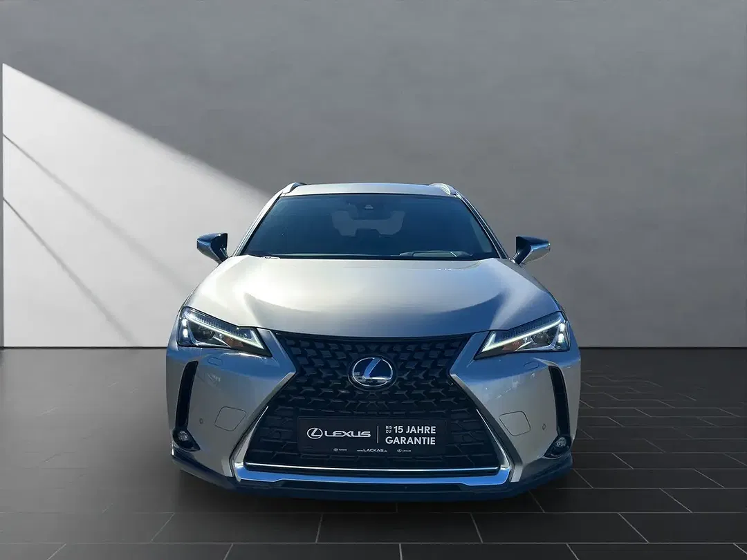 Lexus UX 250h - Thumbnail 8