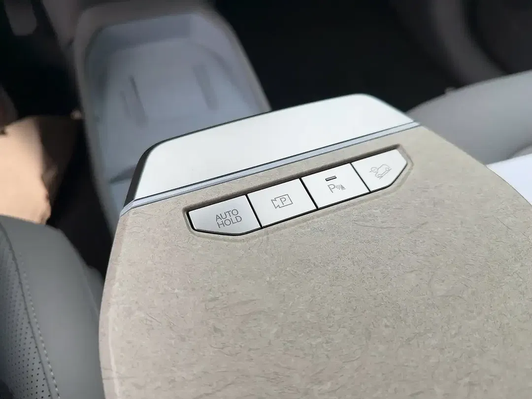 Kia EV3 - Thumbnail 15