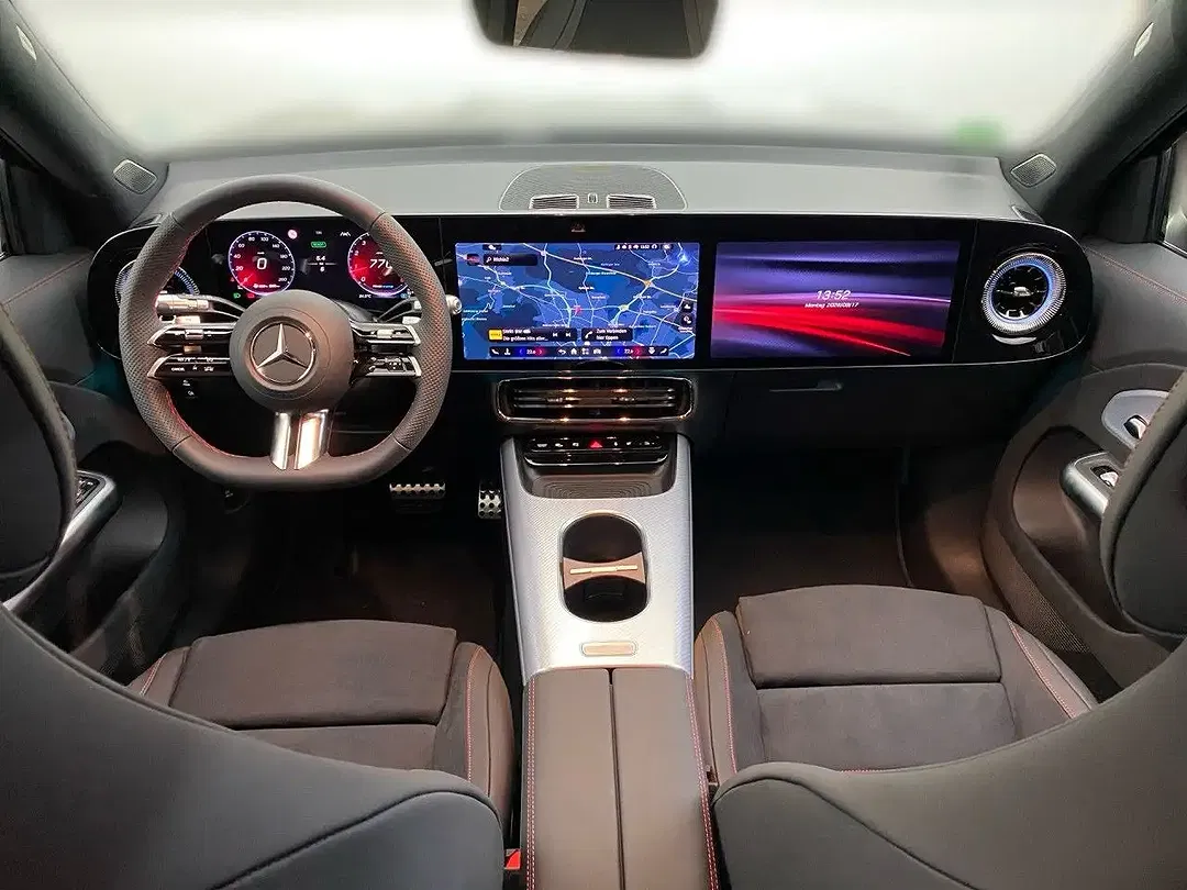 Mercedes-Benz GLB 220 - Thumbnail 11