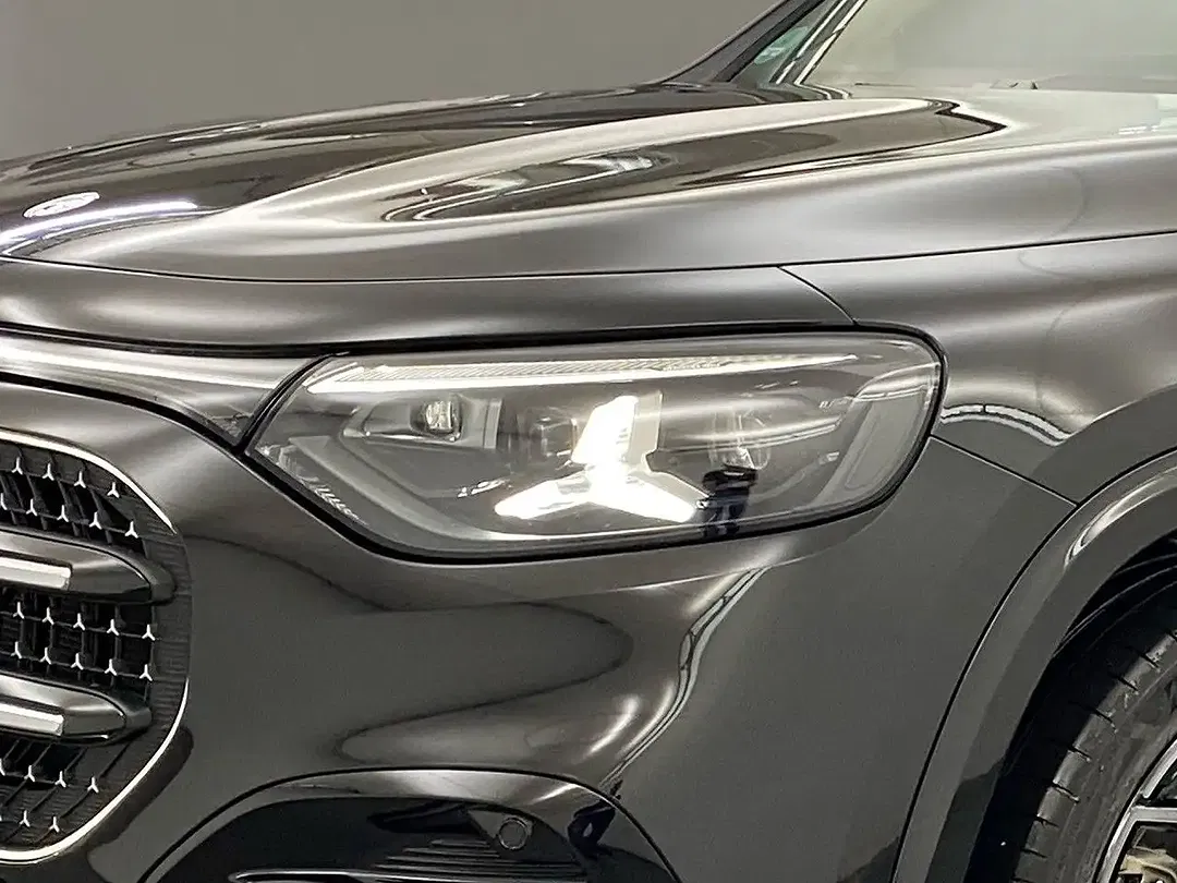 Mercedes-Benz GLB 220 - Thumbnail 6