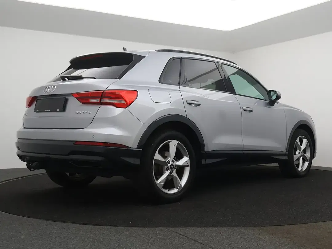 Audi Q3 - Thumbnail 2