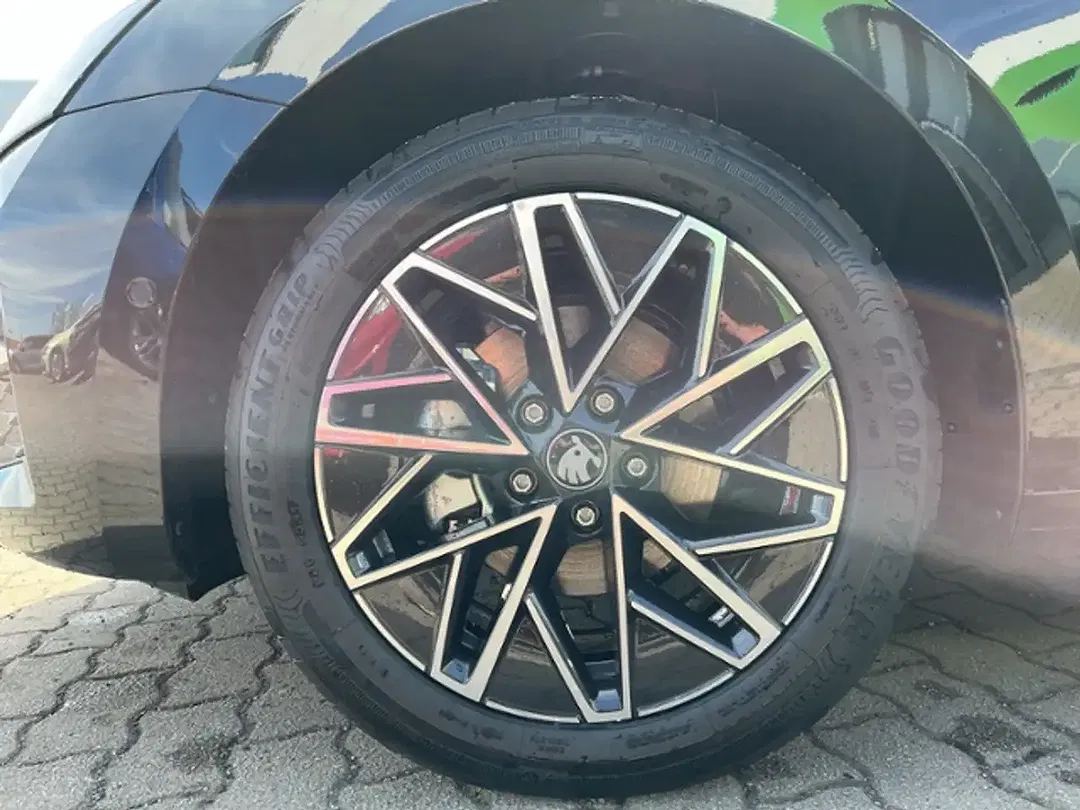 Skoda Octavia - Thumbnail 7