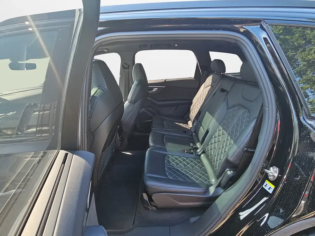 Audi SQ7 - Thumbnail 10