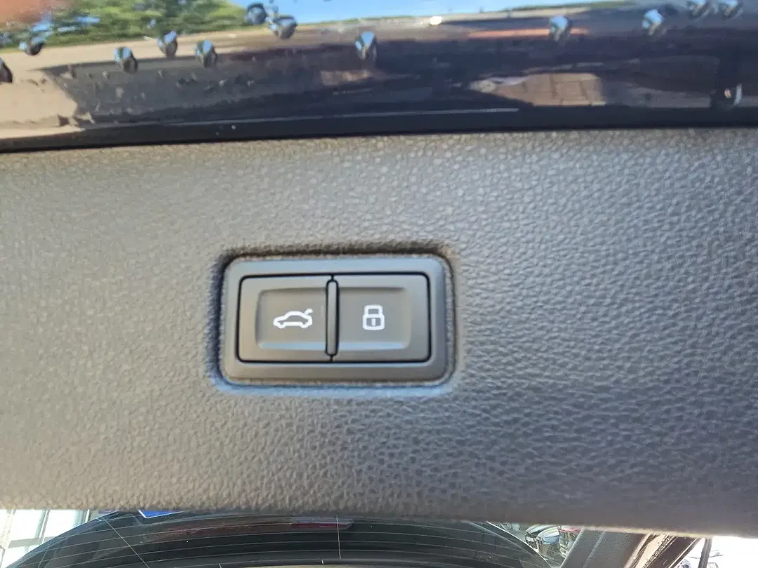 Audi SQ7 - Thumbnail 13