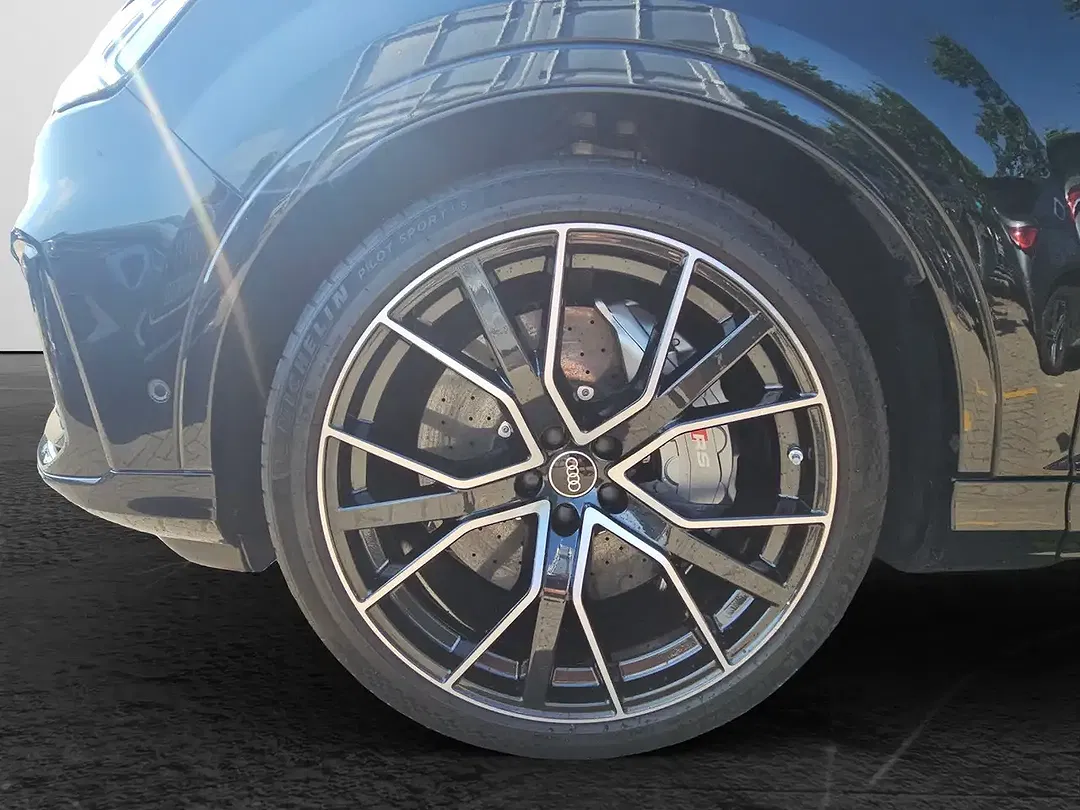 Audi SQ7 - Thumbnail 4