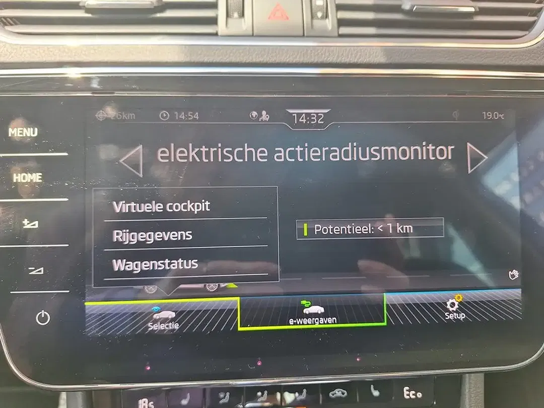 Skoda Superb - Thumbnail 13
