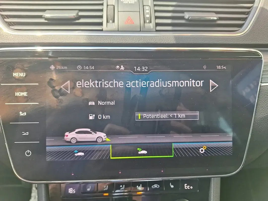 Skoda Superb - Thumbnail 20
