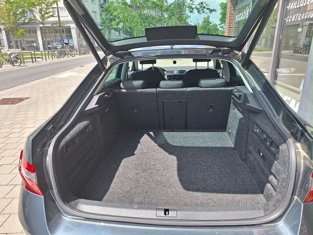 Skoda Superb - Thumbnail 5