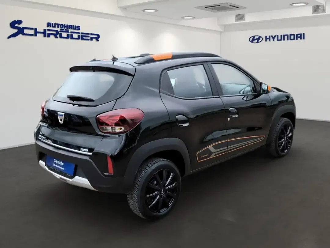Dacia Spring - Thumbnail 3
