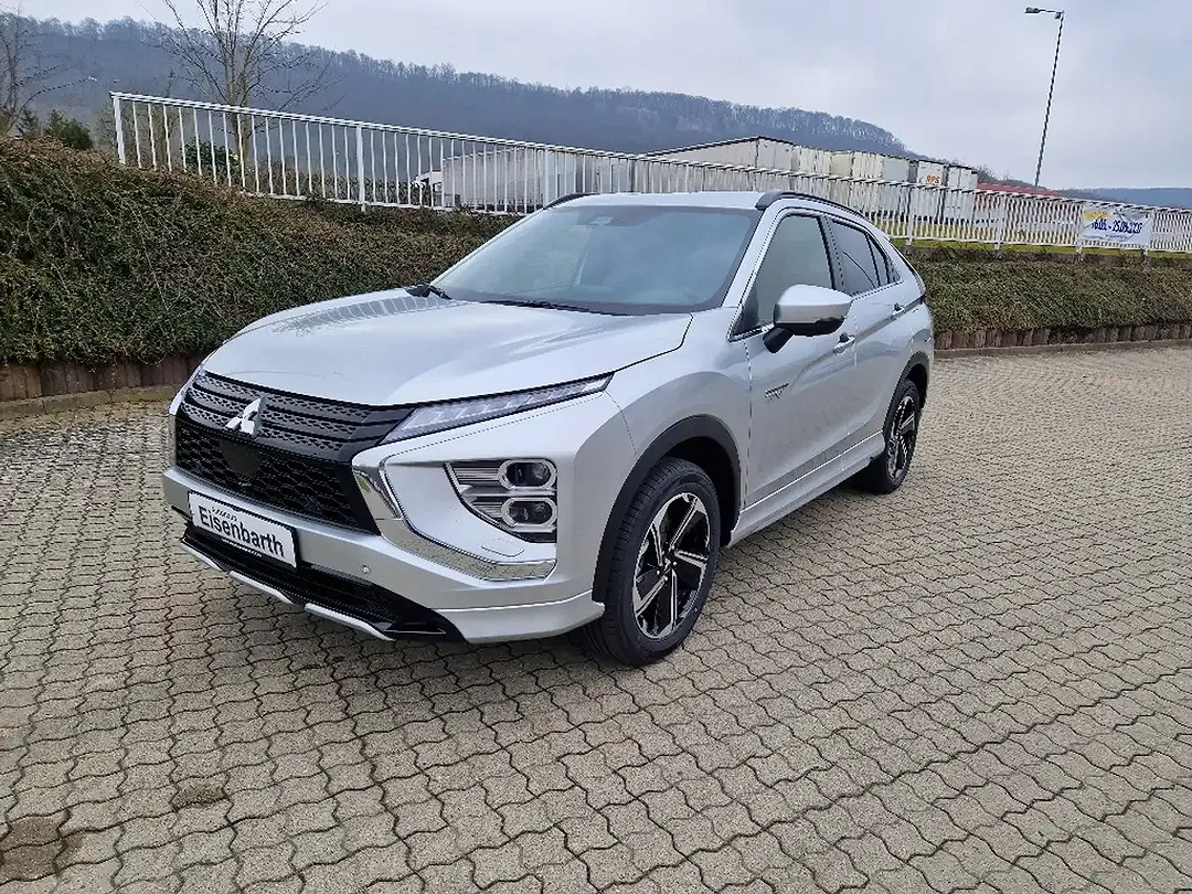 Mitsubishi Eclipse Cross - Thumbnail 1