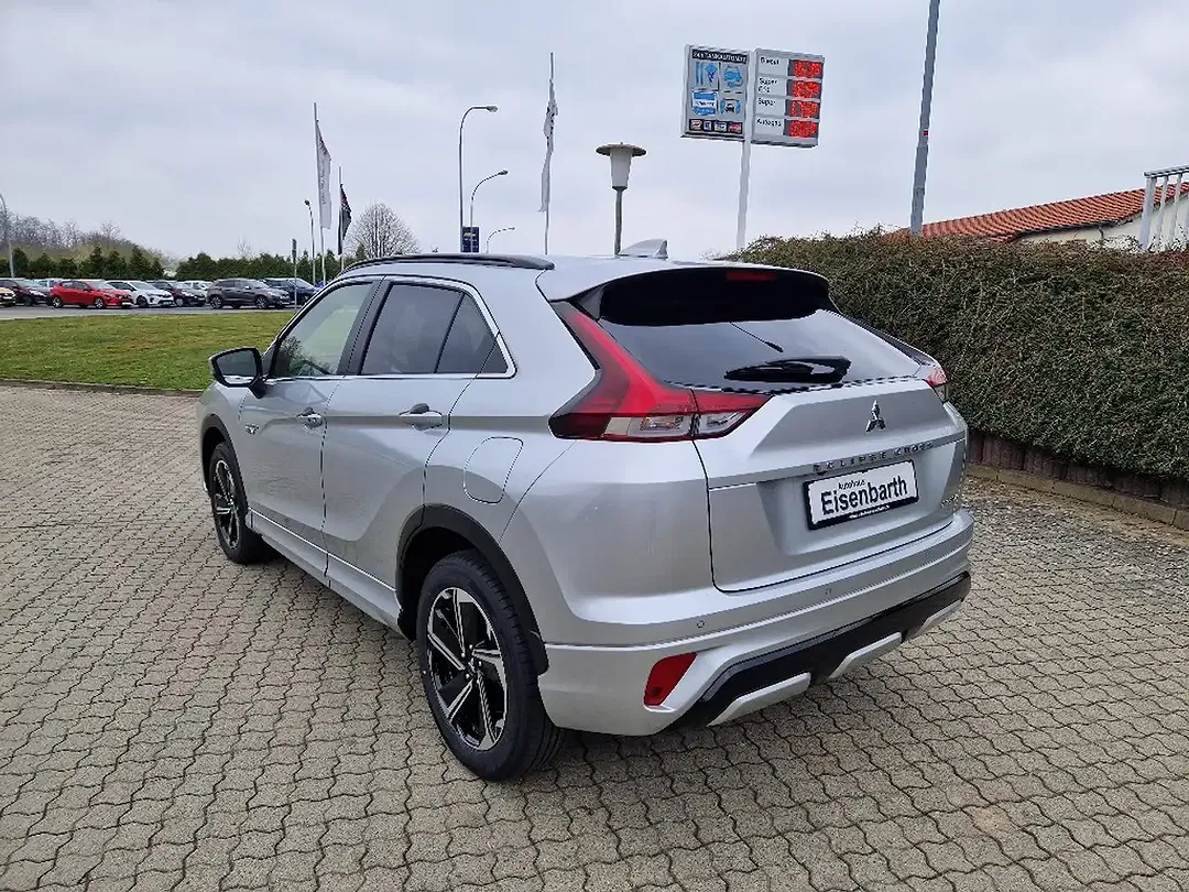 Mitsubishi Eclipse Cross - Thumbnail 2