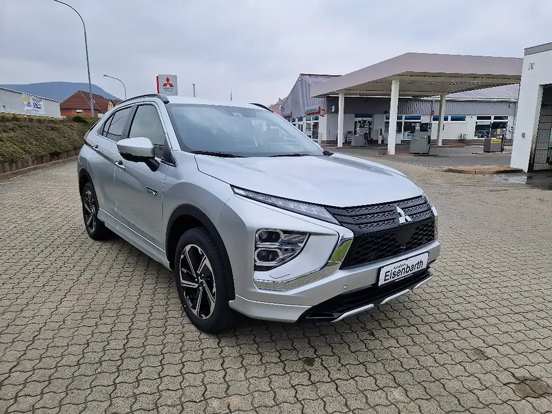 Mitsubishi Eclipse Cross - Thumbnail 4