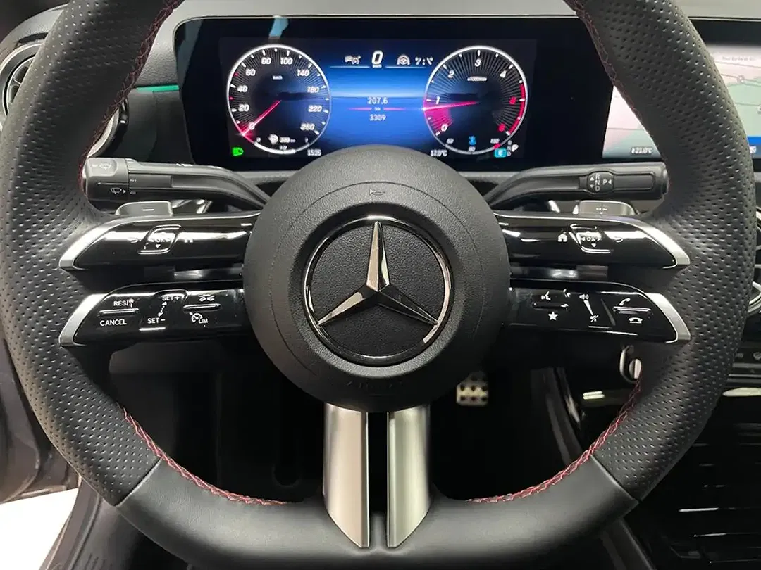 Mercedes-Benz A 200 - Thumbnail 10