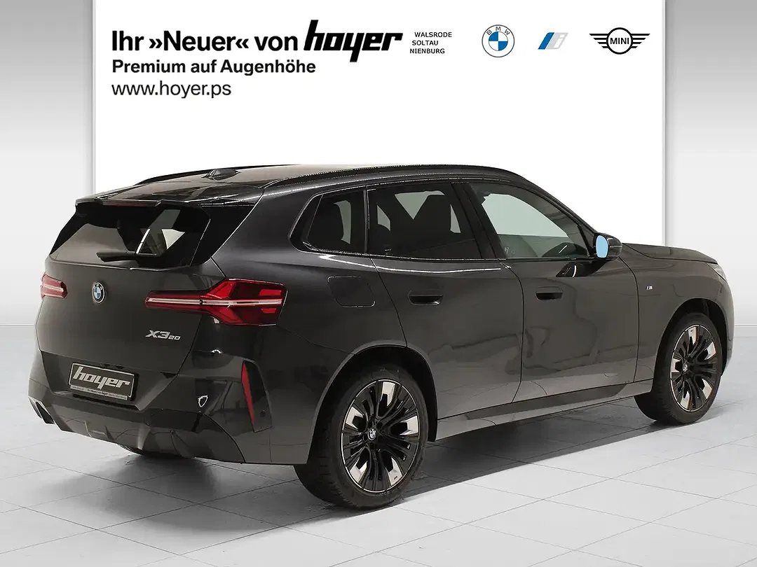 BMW X3 - Thumbnail 2
