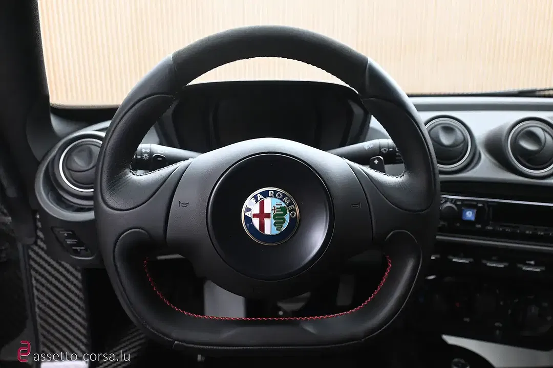 Alfa Romeo 4C - Thumbnail 13